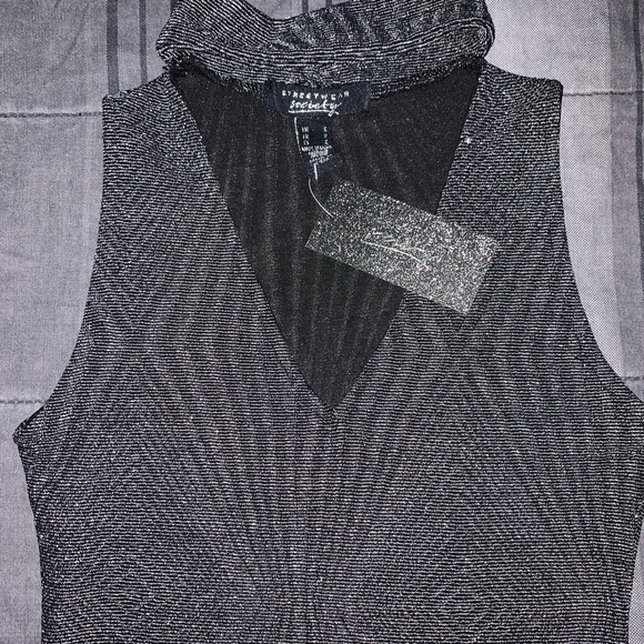 Silver crop top - Picture 3 of 5